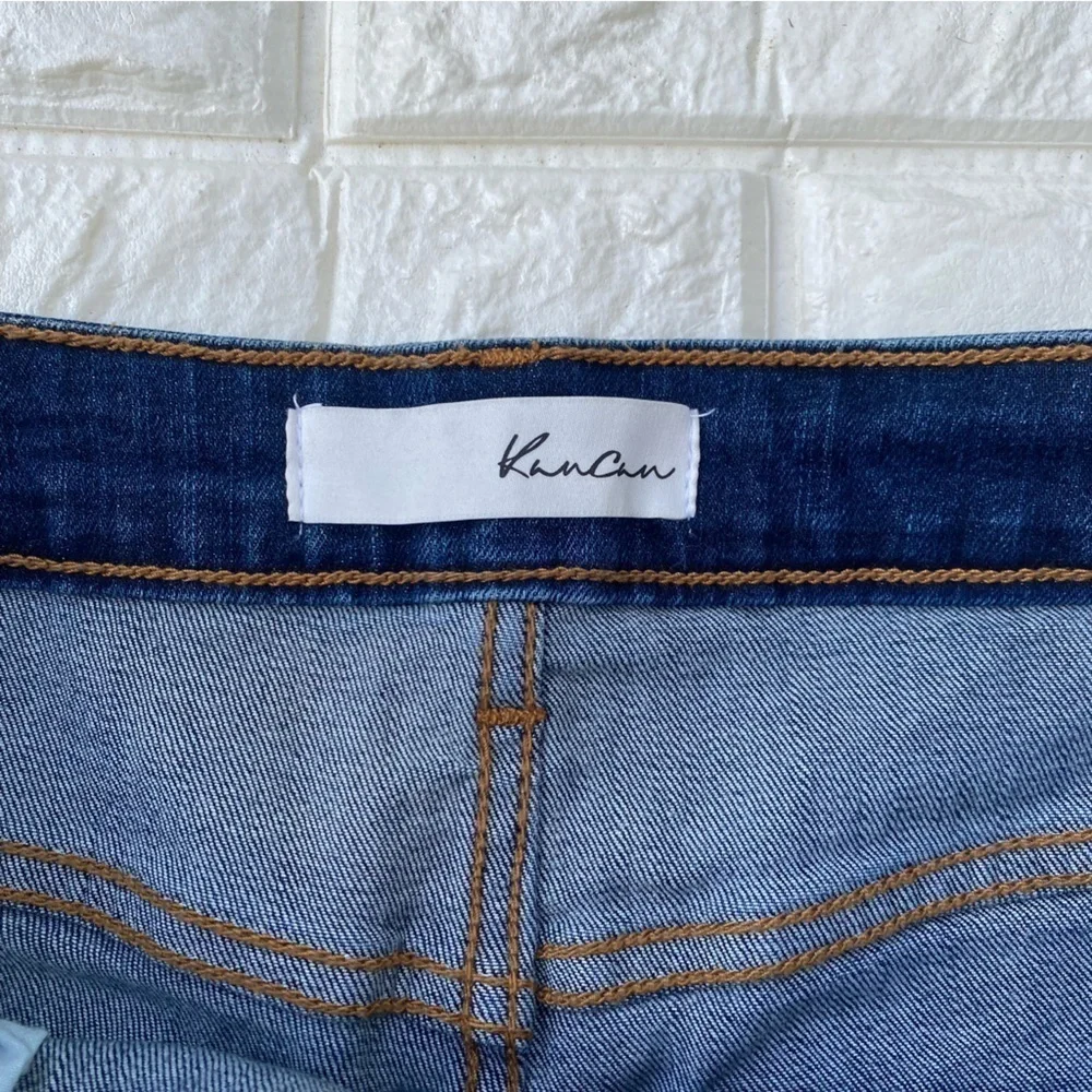 KanCan Women's Distressed Denim Button Fly High Rise Cutoff Shorts large